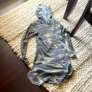 Camo tunic length hooded top.  Size medium